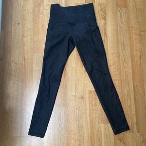 #29 - Athleta 7/8 Salutation Stash Pocket